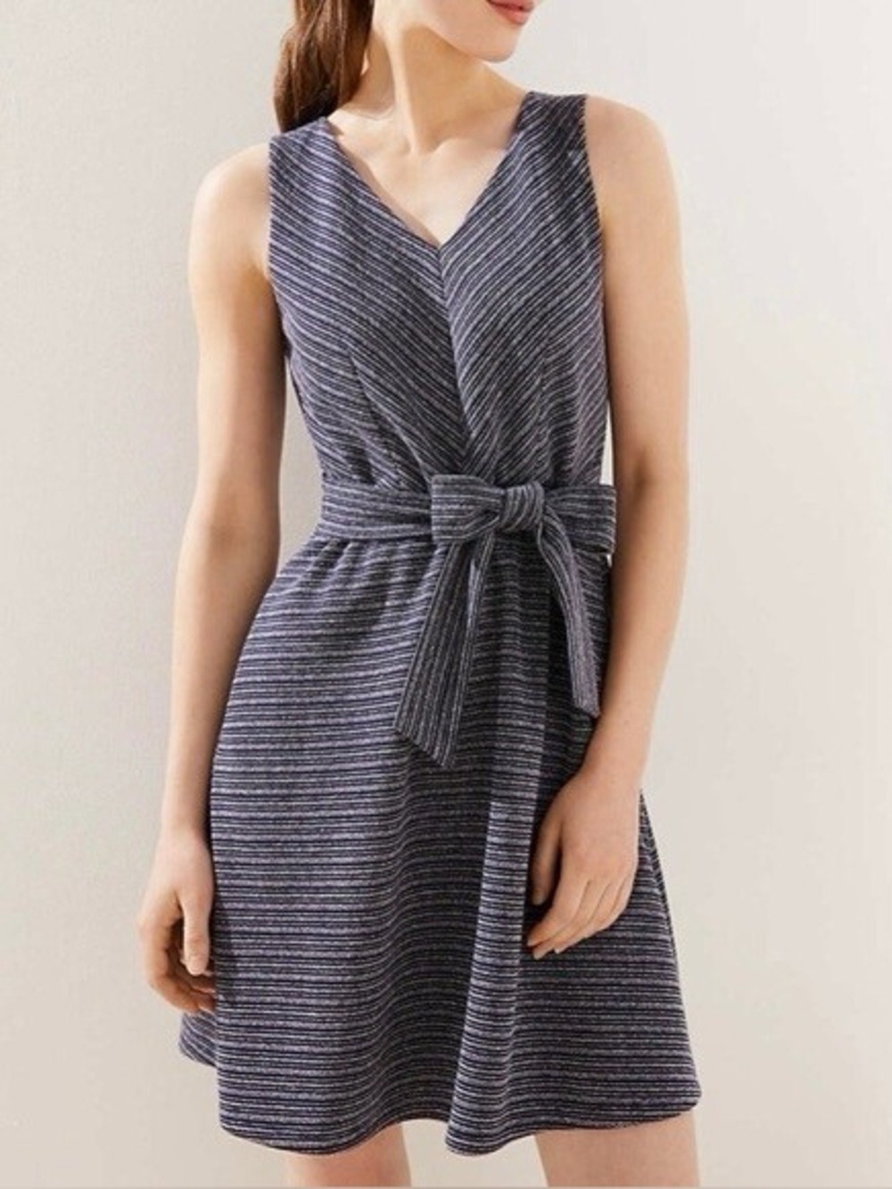 LOFT Navy White Textured Stripe Tie Waist Side Pocket VNeck Dress size 4